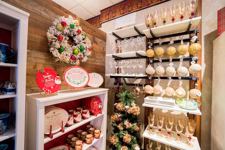 Dishes at Busch Gardens Tampa Bay