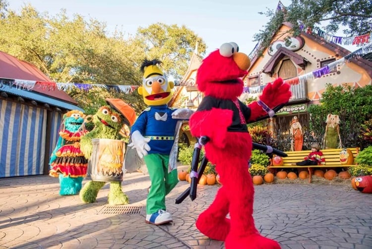 Five Reasons to Visit Sesame Street Safari of Fun Halloween Kids' Weekends